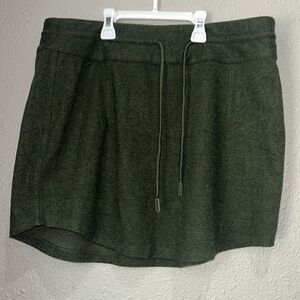 7 Diamonds Charcoal Green skirt